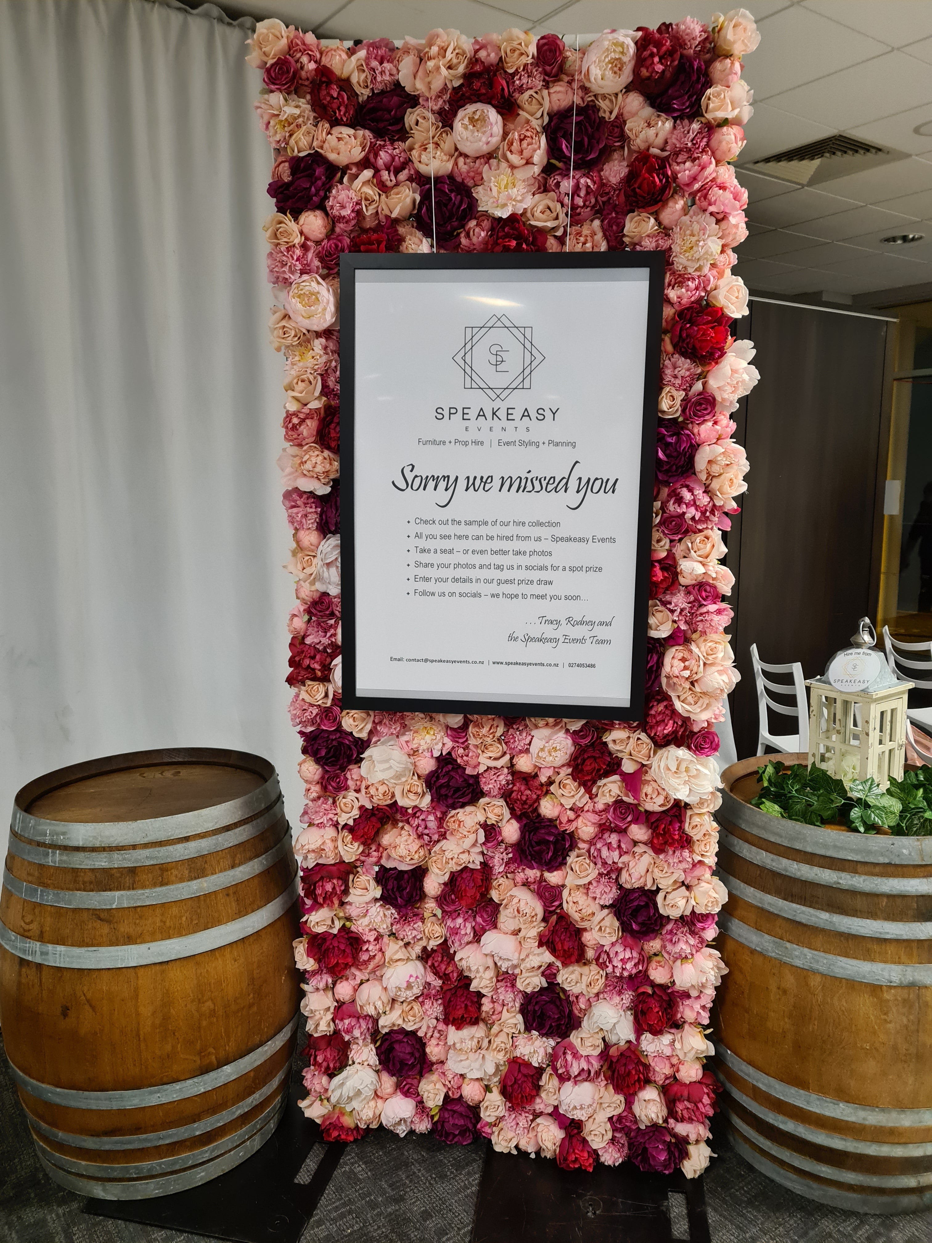 Backdrop "Lovers Blush" Floral Wall